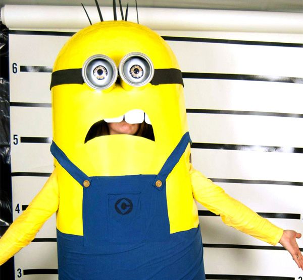 DIY minion Halloween costume for kids by While They Snooze