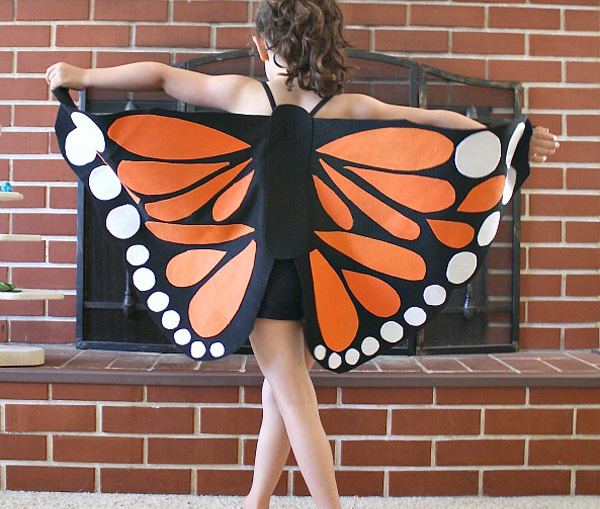 DIY monarch butterfly Halloween costume for kids by Buggy and Buddy