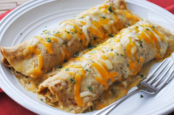 Make-ahead meals for new parents: Green chile chicken enchiladas by That's Some Good Cookin'