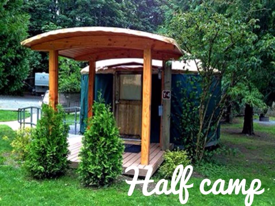 Half camp - yurting