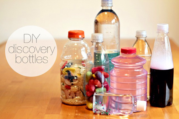 Homemade discovery bottles by Modern Parents Messy Kids