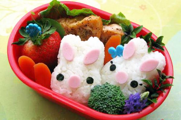 Easter bunny bento box lunch for kids by Hawaii’s Bento Box Cookbook