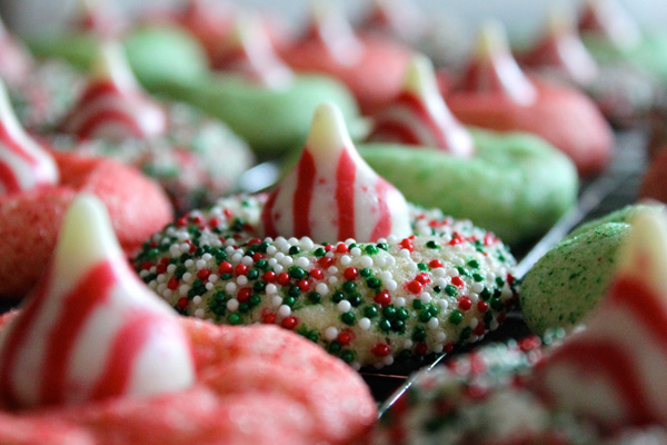 Christmas peppermint blossom cookies by Baked Perfection