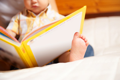 Tips for reading with your toddler