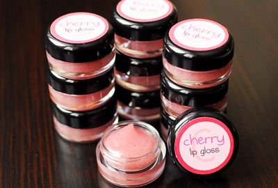 Homemade lip gloss by Meet the Dubiens