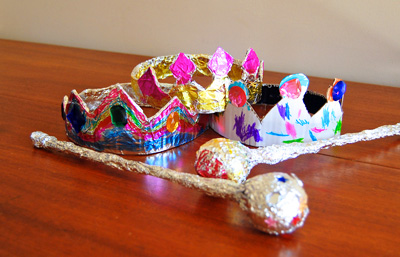Homemade foil crowns and scepters for kids by iKat Bag