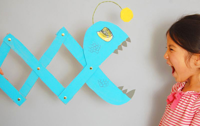 DIY long-reach gizmo toy for kids by Giddy Giddy