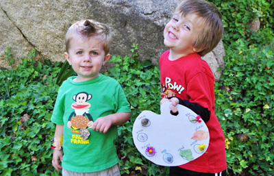 Color scavenger hunt by I Am Momma Hear Me Roar
