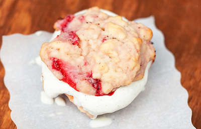 Strawberry shortcake cookie ice cream sandwiches by Buns In My Oven