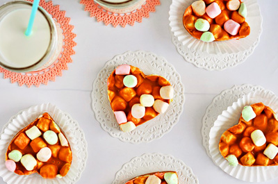 Valentine's Day butterscotch peanut butter marshmallow hearts by Sweetapolita