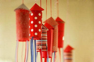 4th of July confetti popper rockets by Alpha Mom