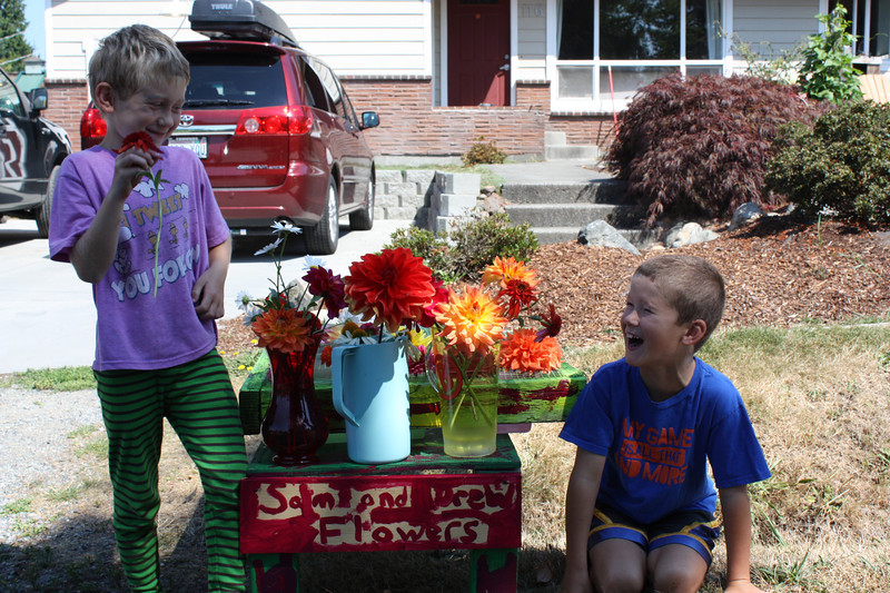 alternatives to lemonade stands and teaching kids to be entrepreneurs