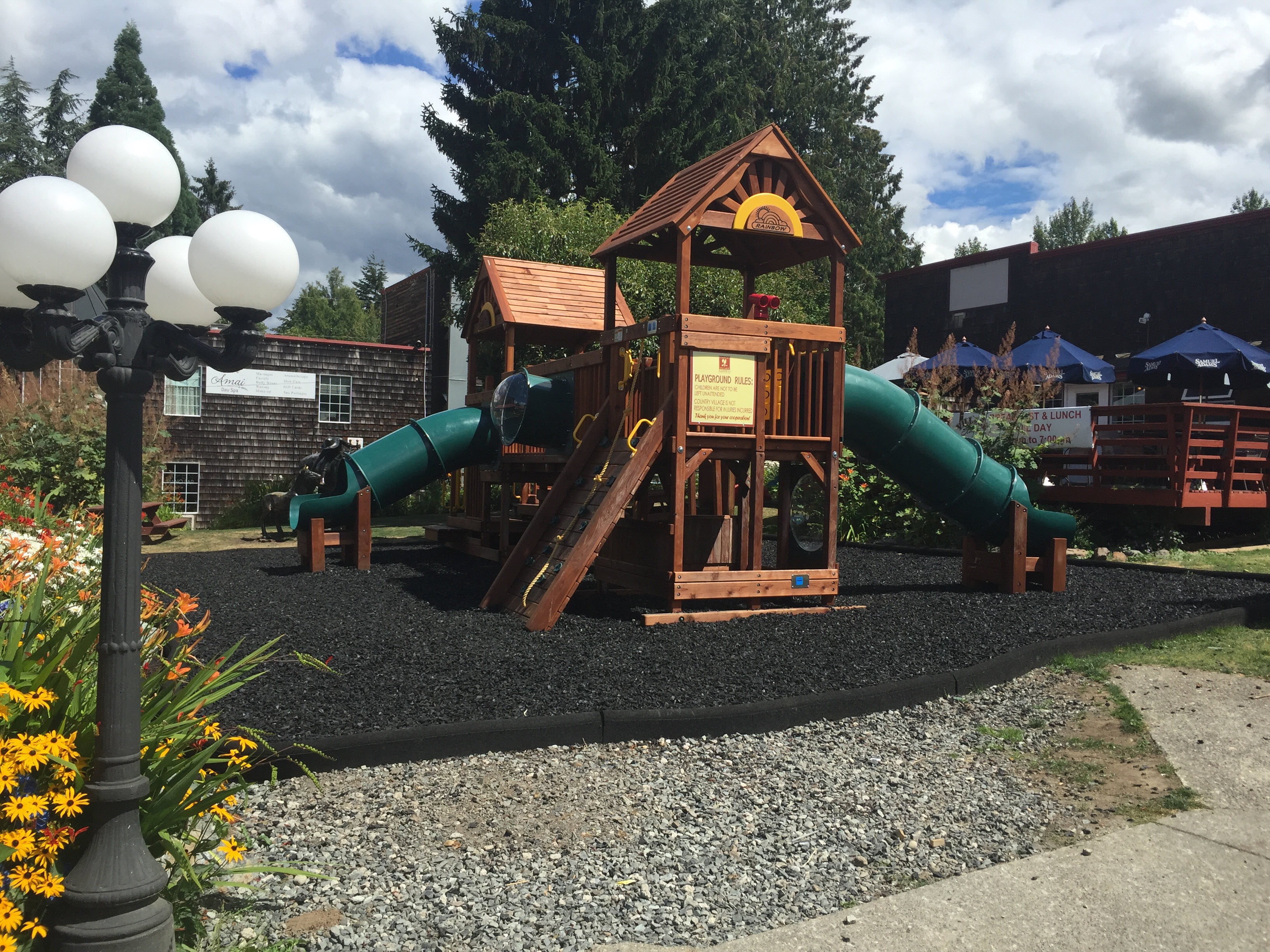 country village bothell