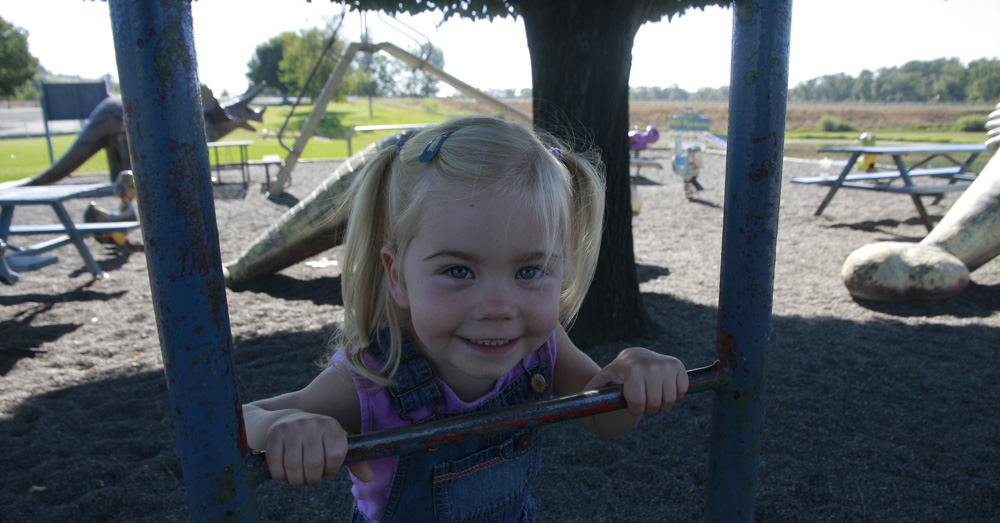 Yakima Washington places to go with kids Dinosaur playground