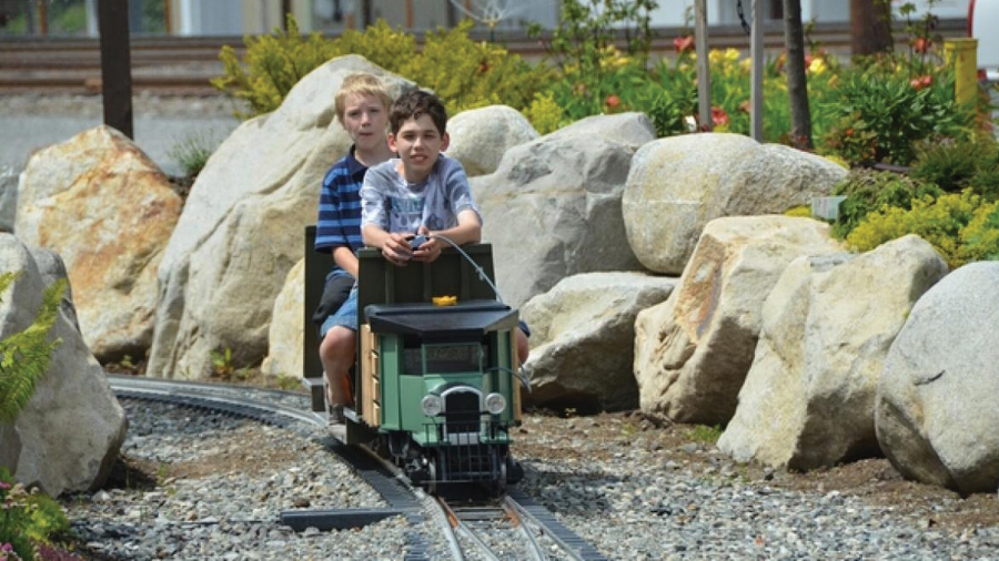 "Unlimited free rides on scale mini trains in Sykomish family activities Seattle"