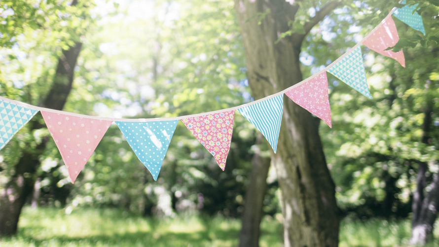 "Fabric bunting for a green eco-friendly birthday party"