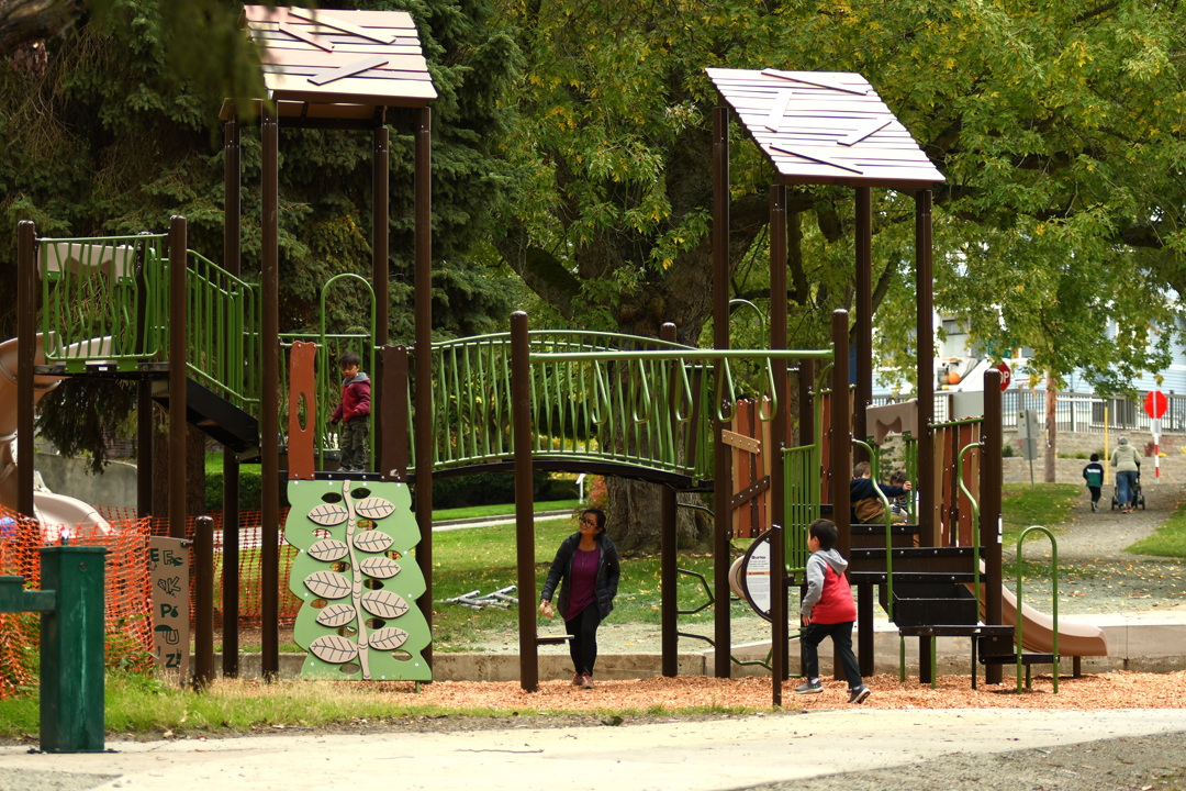 New-rodgers-park-play-structure-playground-queen-anne-hill-seattle