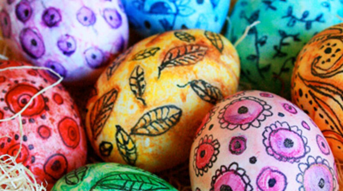 Painted Easter egg decorating ideas result in lovely patterned eggs like the ones pictured