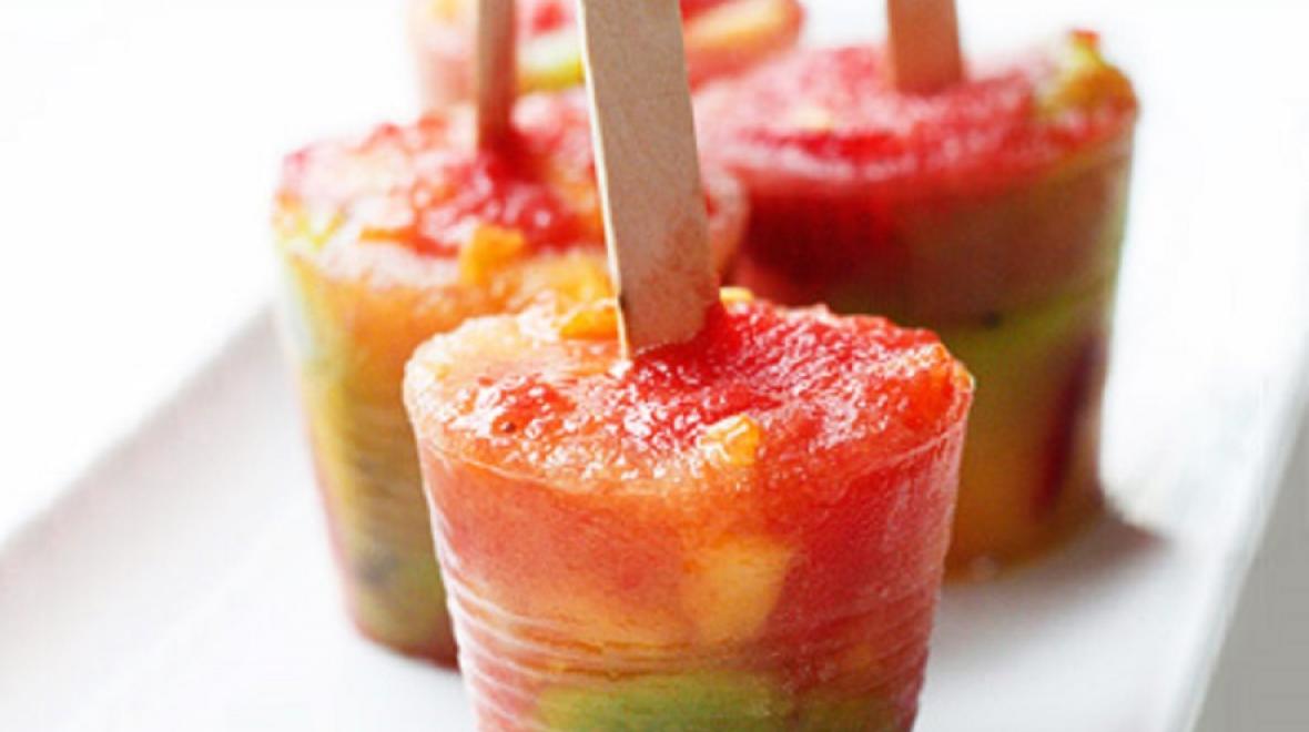 Fruit pops make a summer dessert recipe that even kids can make