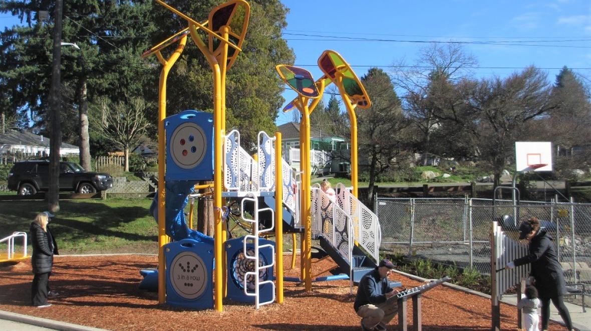 Victory Heights playground big kids play structure