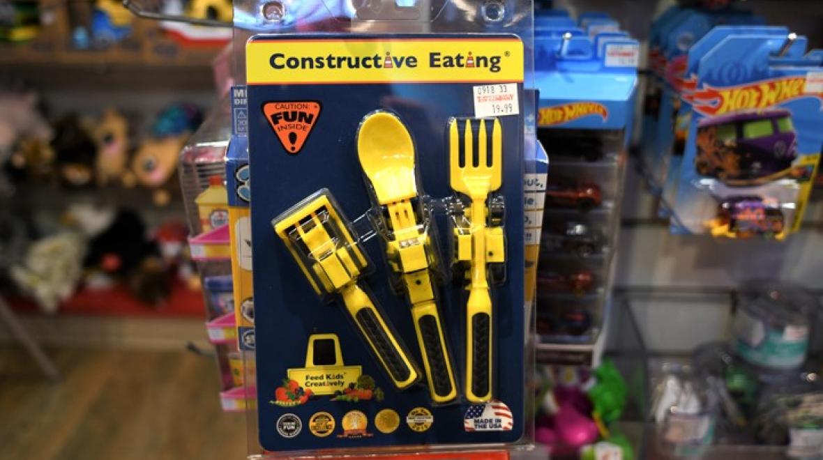 Cute-utensils-kids-picky-eaters-lunch-box-snack-fun