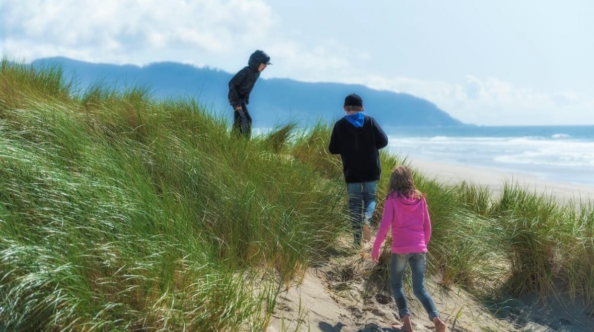 Best-Oregon-Coast-spots-with-kids-beach-Pacific-City-Tillamook