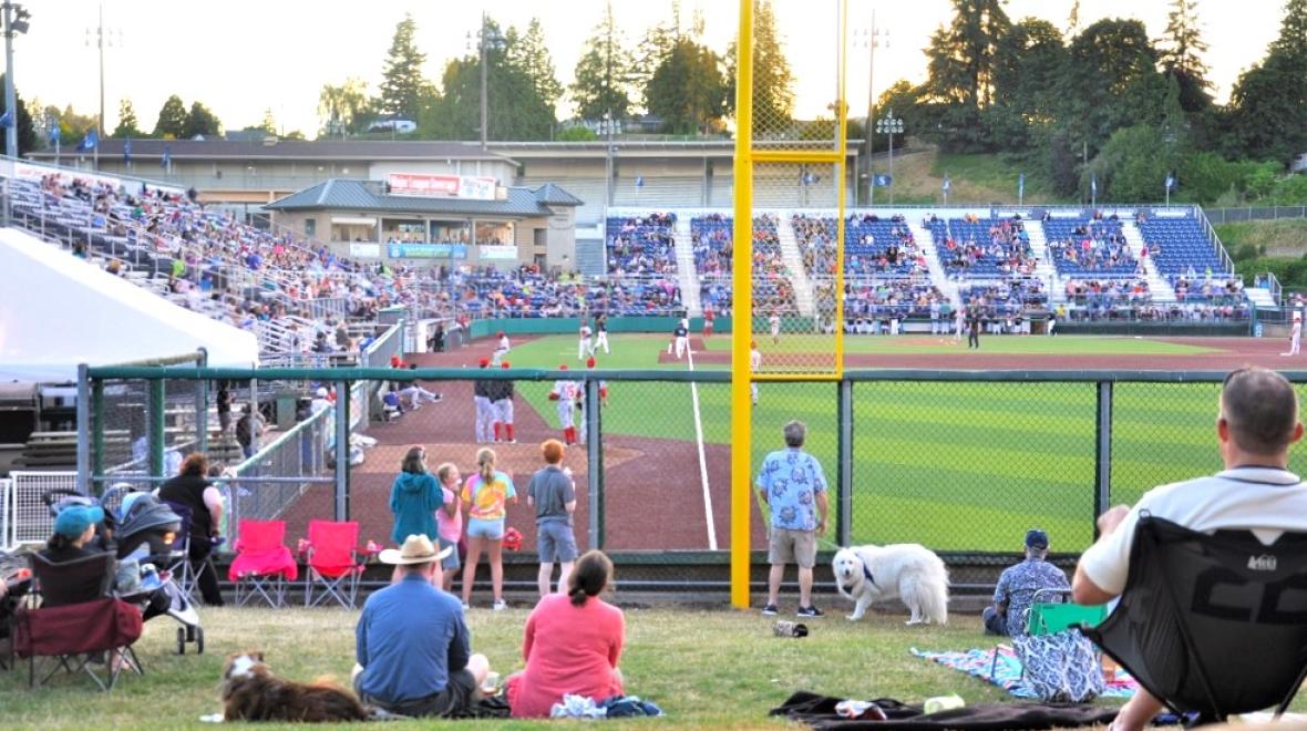 Everett-Aquasox-Funko-Field-homerun-hill-baseball-family-fun