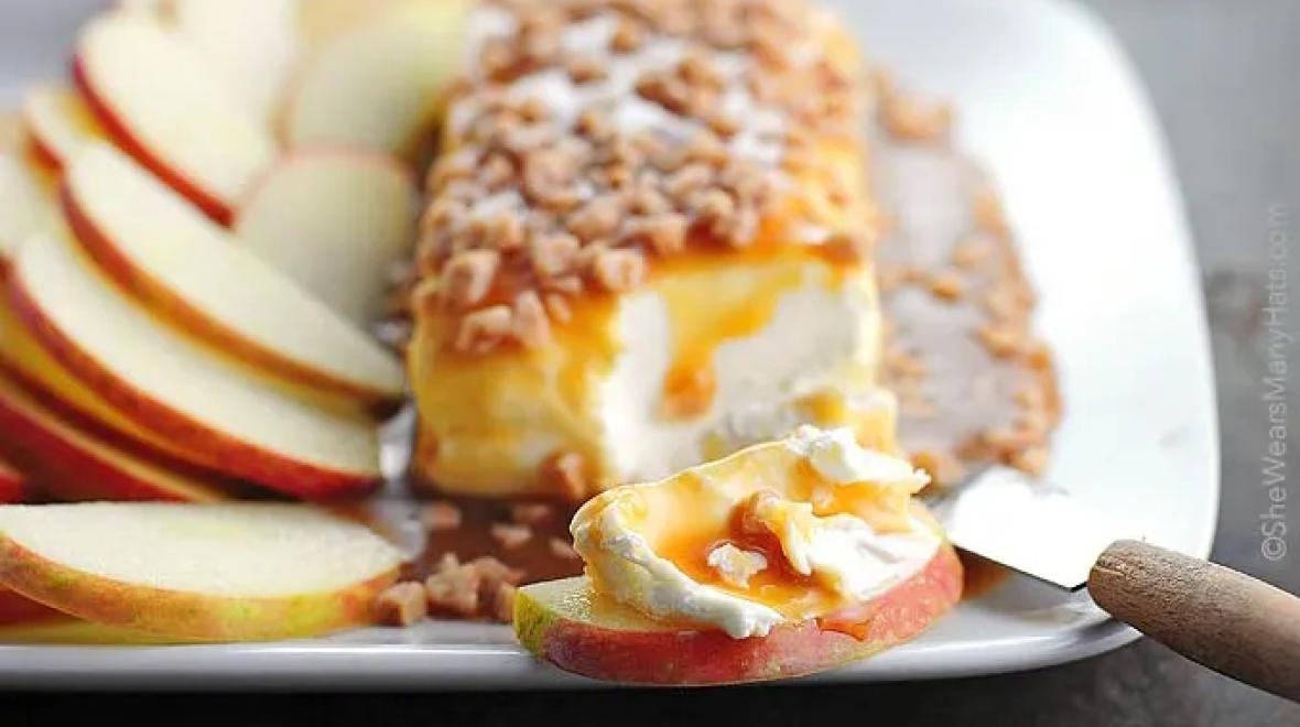 Caramel Apple Cream Cheese Spread with apple slices