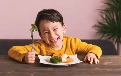 healthy eating happy kid
