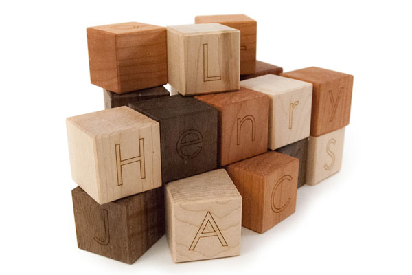 Great baby shower gifts: Personalized wooden blocks by the Little Saplings Toys Etsy shop
