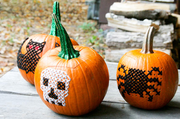 Halloween no-carve embroidered pumpkins by Blog a la Cart