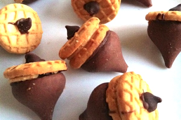 Acorn dreidels by the Hobee Hive Acorn dreidels by the Hobee Hive