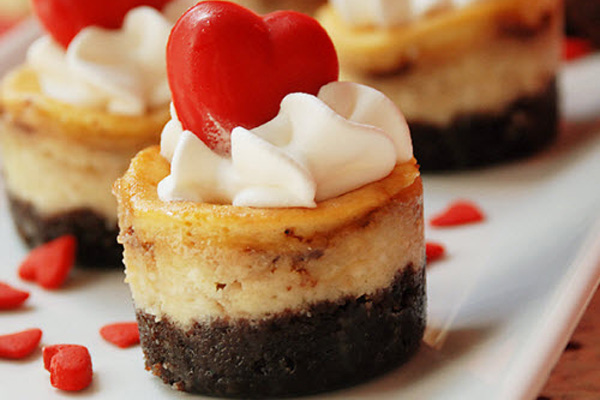 Valentine's Day mini chocolate strawberry cheesecakes by Multiply Delicious