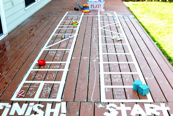 Homemade giant backyard board game for kids on Design Dazzle