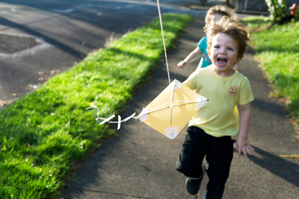 Homemade paper kite for kids by Made By Joel