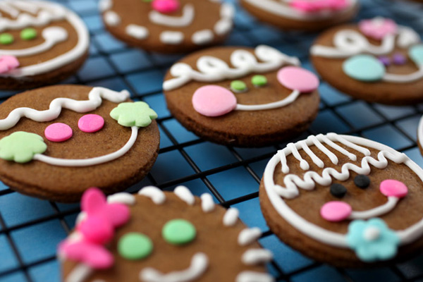 Christmas gingerbread face cookies by Bakerella