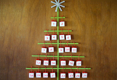 Homemade Christmas popsicle stick advent calendar by Crafty Nest