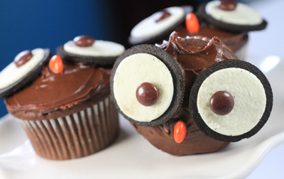 Halloween owl cupcakes by Desserted Planet