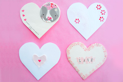 Upcycled Valentine's Day paper heart pouches by Zakka Life