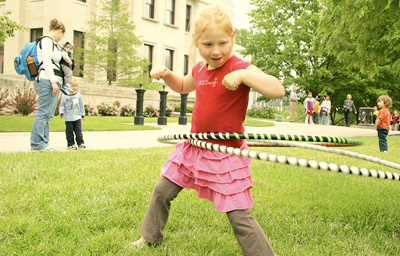 Homemade hula hoops for kids by Pepper Paints Homemade hula hoops for kids by Pepper Paints