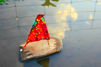 Homemade driftwood sailboat for kids by Wabi-Sabi Wanderings