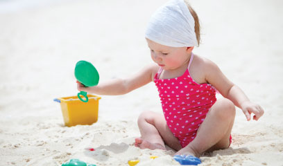 Infant and toddler swimming safety tips