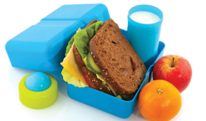 Packing an eco-friendly lunch box