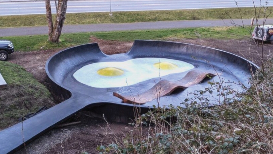 "Bacon and eggs stakepark"