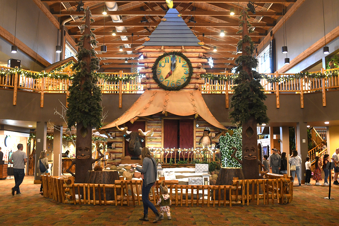 View of people in the lobby of Great Wolf Lodge Grand Mound near Seattle top tips for parents thinking of a visit