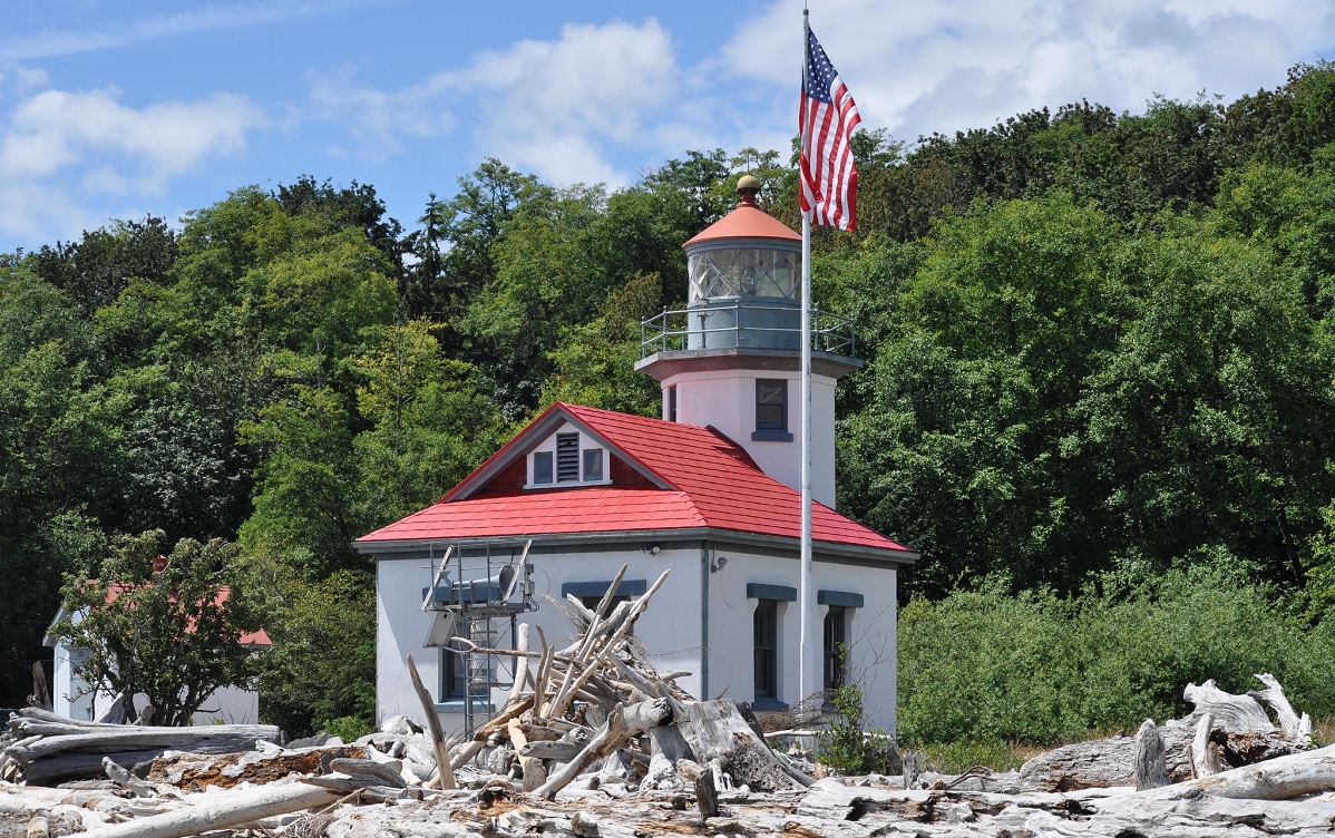 Point Robinson Lighthouse on Vashon Island credit Orin Blomberg Flickr CC