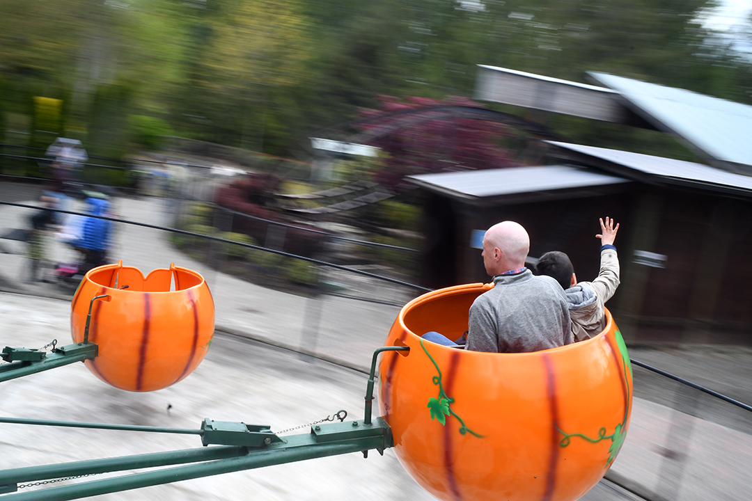 Remlinger Farms’ flying pumpkin ride is a kid favorite at its fun park near Seattle now open for summer
