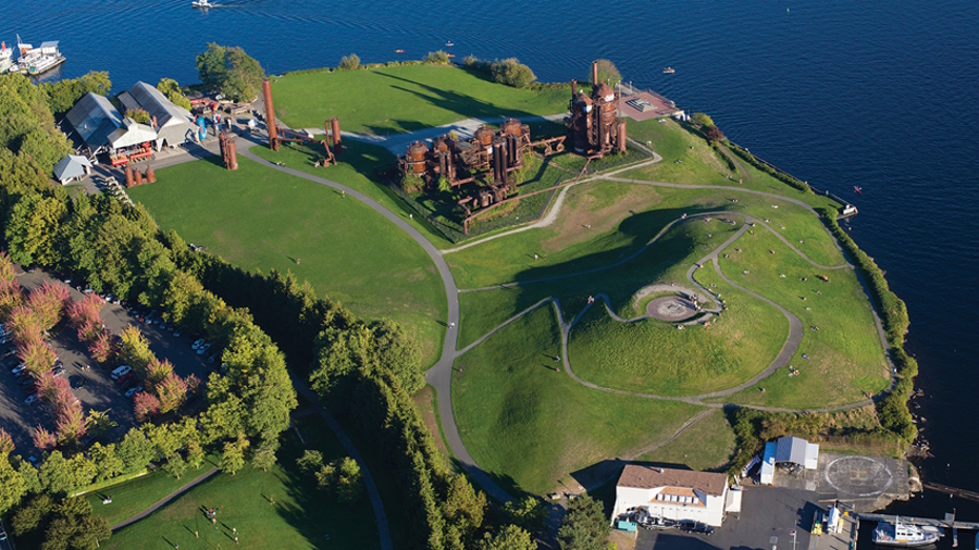 Gas Works park is one of many places families can stop along the Burke-Gilman trail