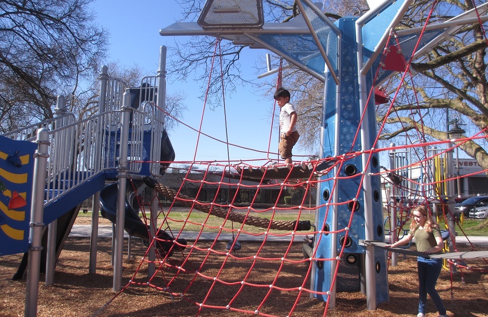 Georgetown playground cargo net climber