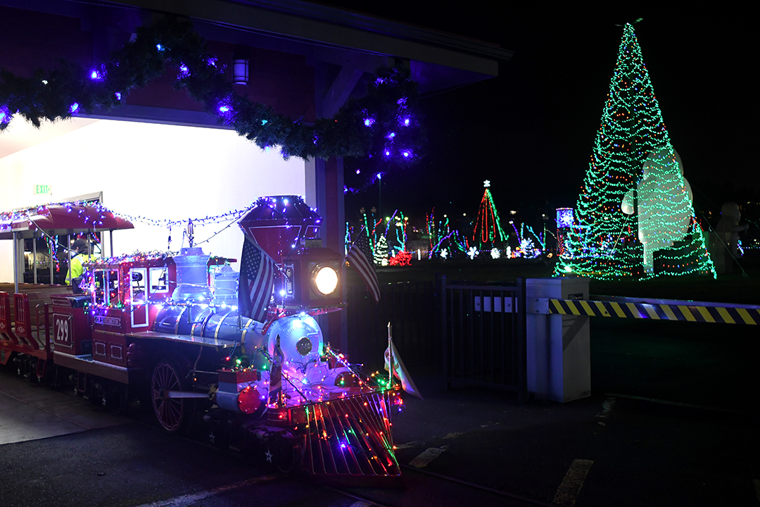 Santa's Express Train among free rides for families at Holiday magic at the fair holiday attraction for seattle families